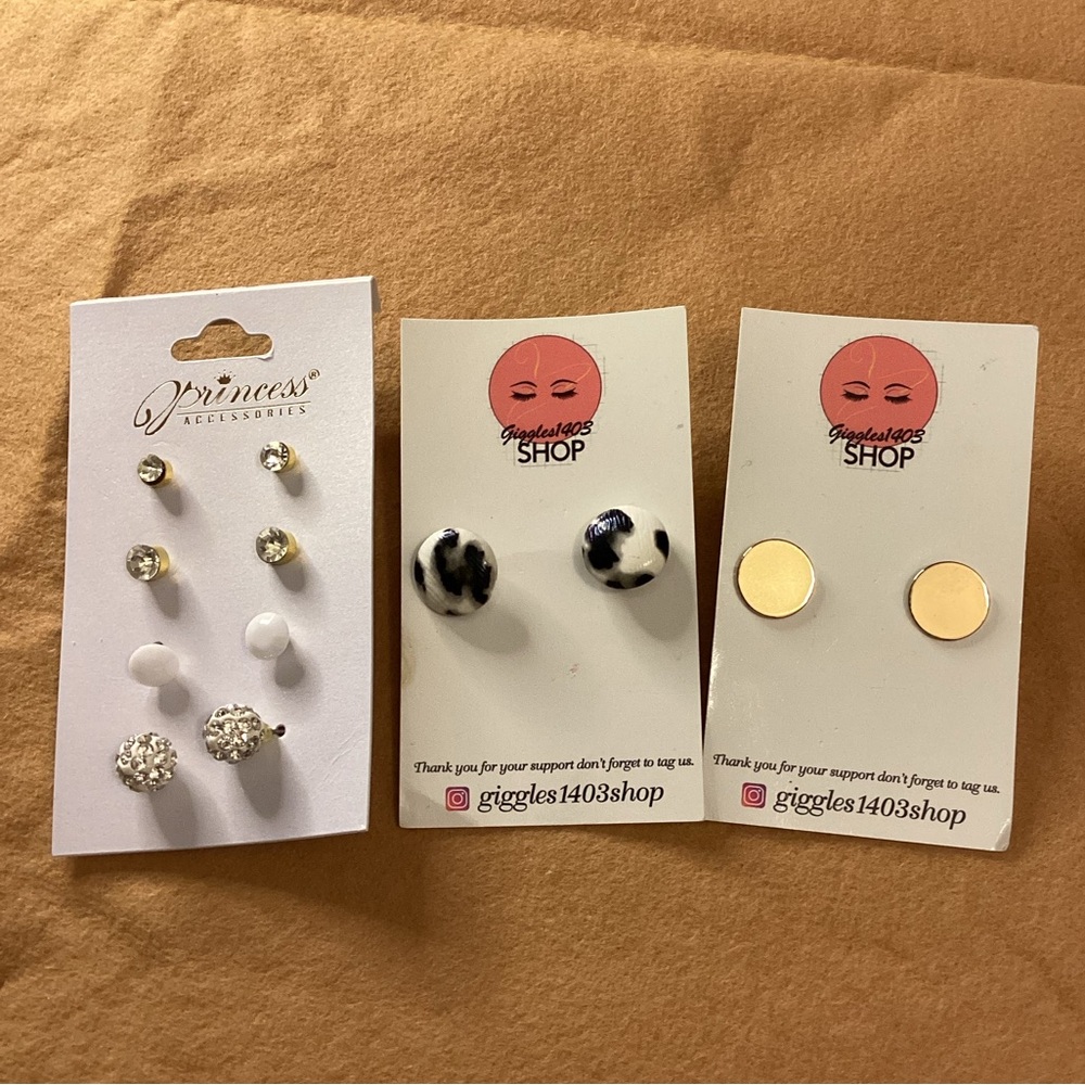 NWT Earring set bundle